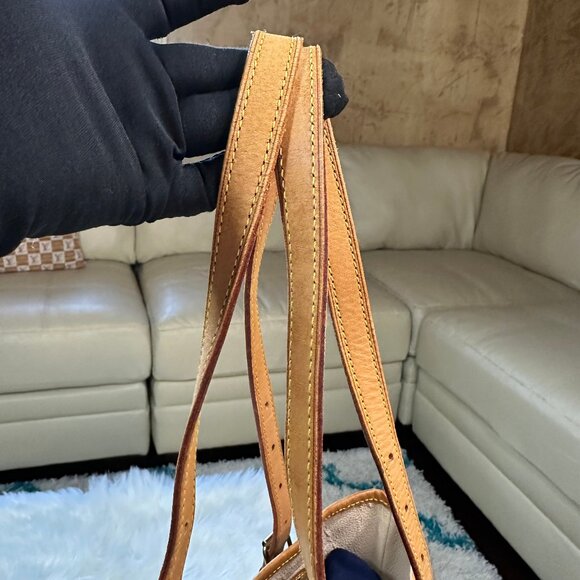 Louis Vuitton Monogram Bucket GM Tote Bag - Picture 7 of 13